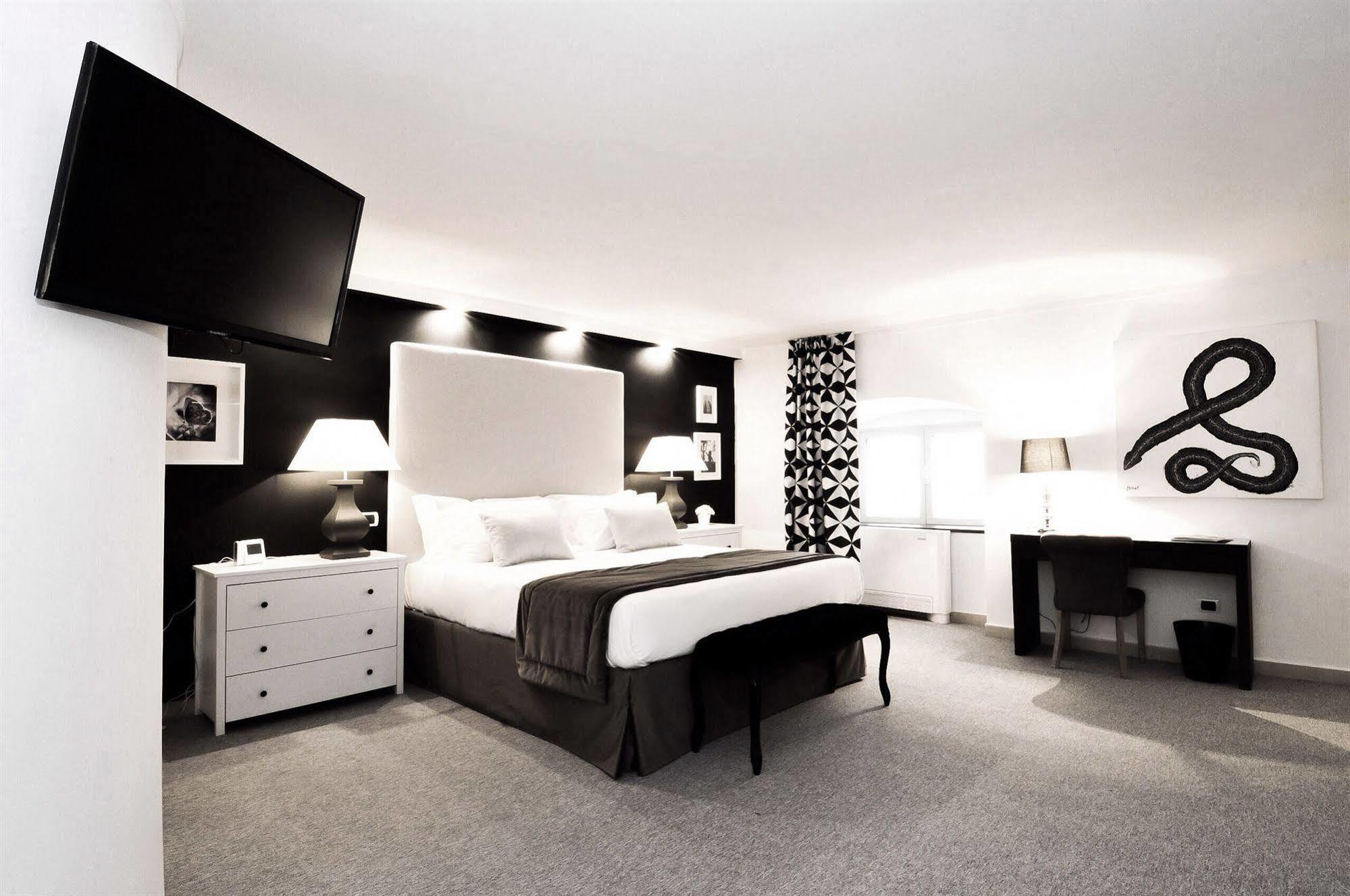 Bed and Breakfast The Royals Experience Neapol Exteriér fotografie